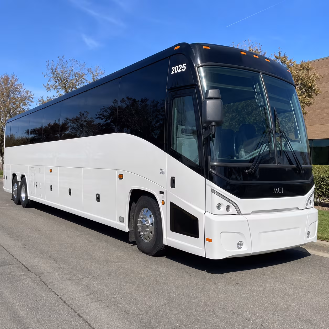 one bus handles the whole night out to winery concerts in lodi
